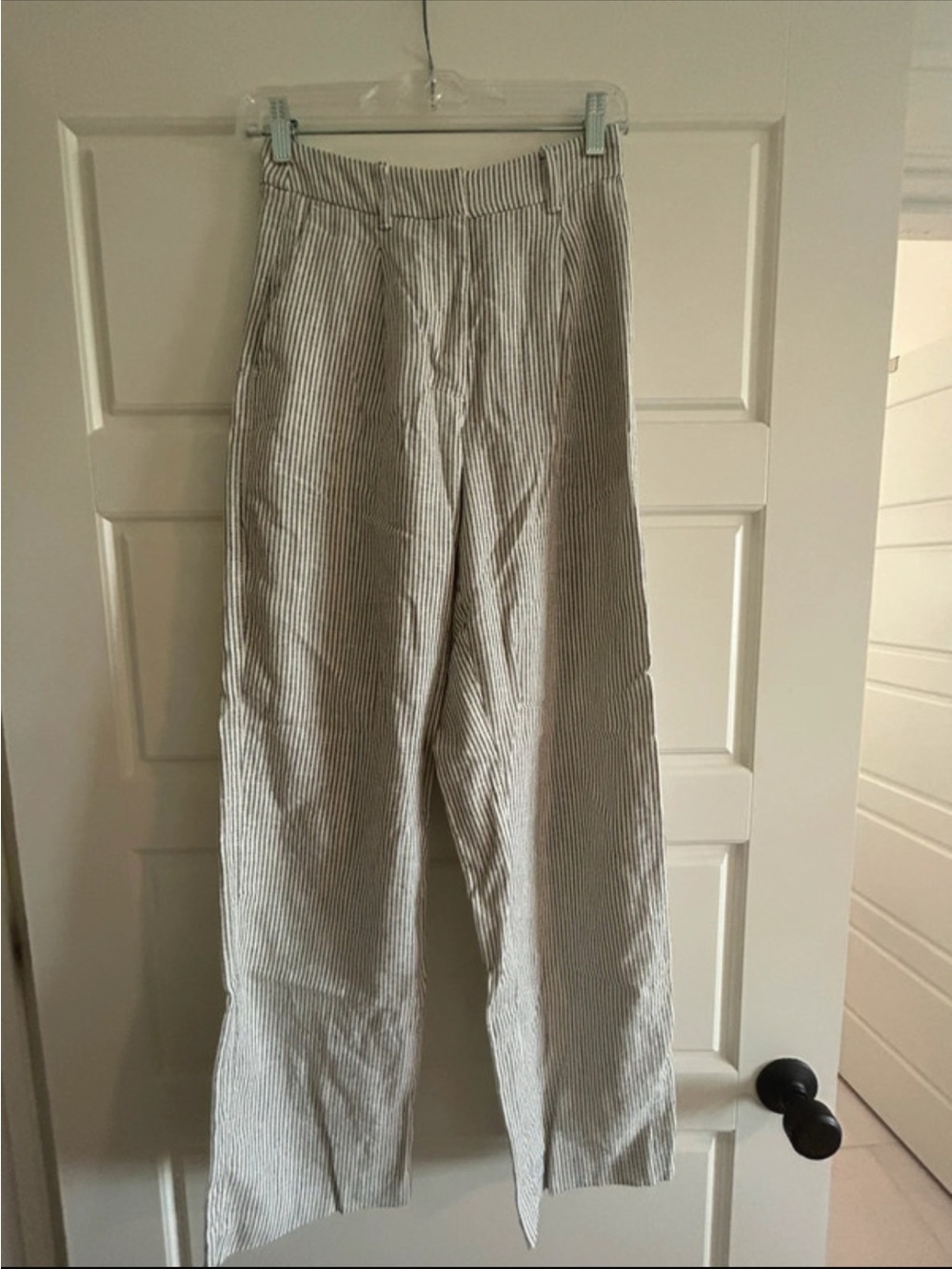 Women’s Pinstripe Lightweight Linen-Blend Pants - White & Gray